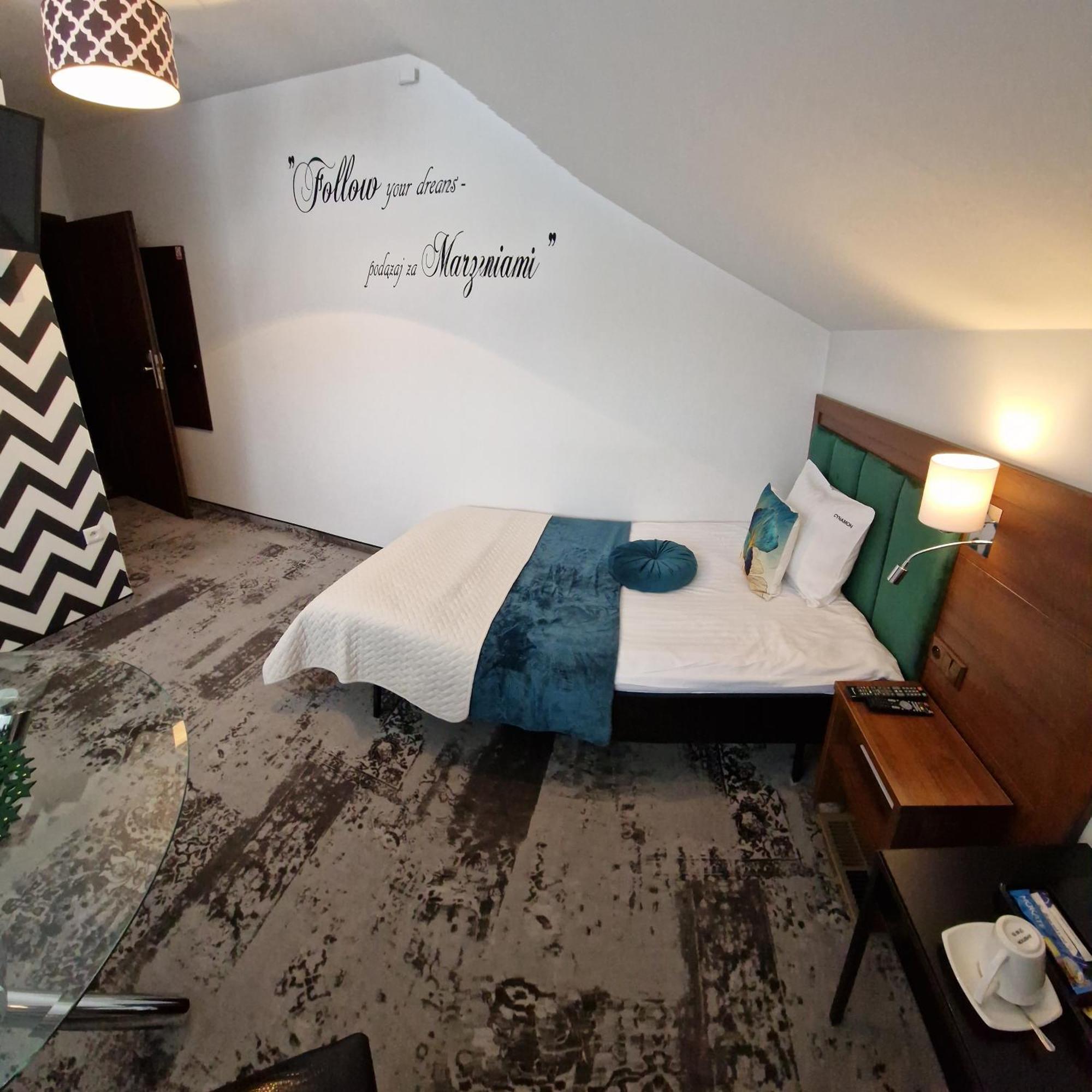 Cynamon Hotel 3*